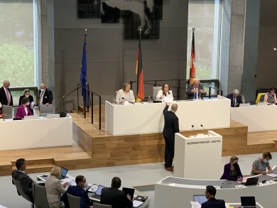 Heiterkeit im Plenum: Der CDU fehlen die Worte