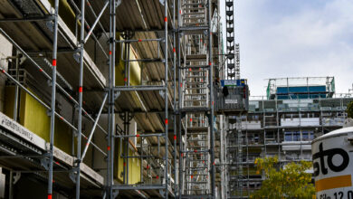 VHV-Vorstand Reddemann fordert einfachere Regeln und Normen für den Bau