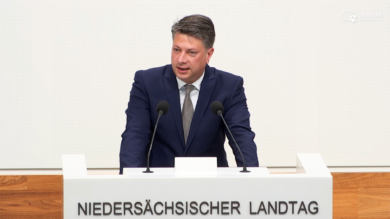 CDU-Rechtsexperte Calderone spricht sich gegen Änderung der Landesverfassung aus