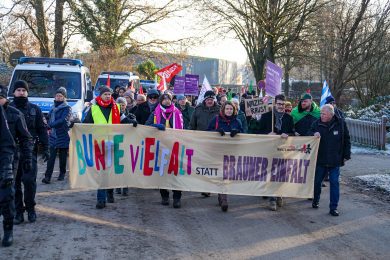 Kultusministerin nimmt an Demo teil