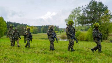 Heimatschützer üben Kampf gegen Saboteure, Drohnen und Störer