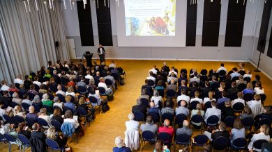 Olaf Lies fordert Wandel der Baukultur zugunsten von Kindern und Jugendlichen