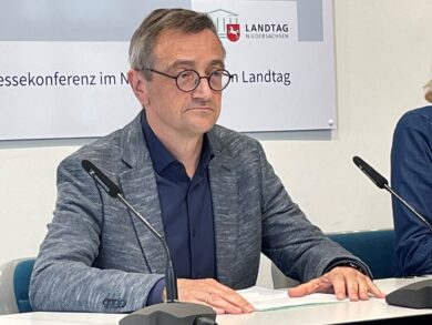 Präsident des Landesgesundheitsamtes rät, sich vor Mückenstichen zu schützen