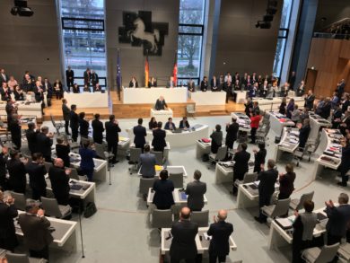 Landtag debattiert über die Wehrhaftigkeit der Demokratie