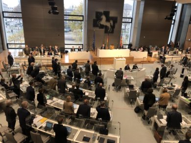 Landtag debattiert Urteil zum Klimagesetz