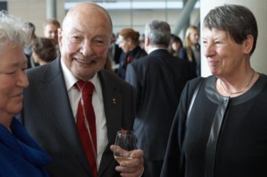 Karl Ravens, der große alte Mann der SPD in Niedersachsen, ist gestorben